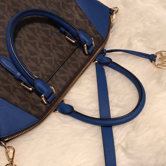 Michael Kors Ciara Large Top Zip Satchel - Picture 6 of 8